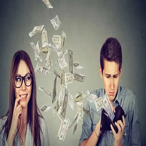 نفقه برای زن شاغل